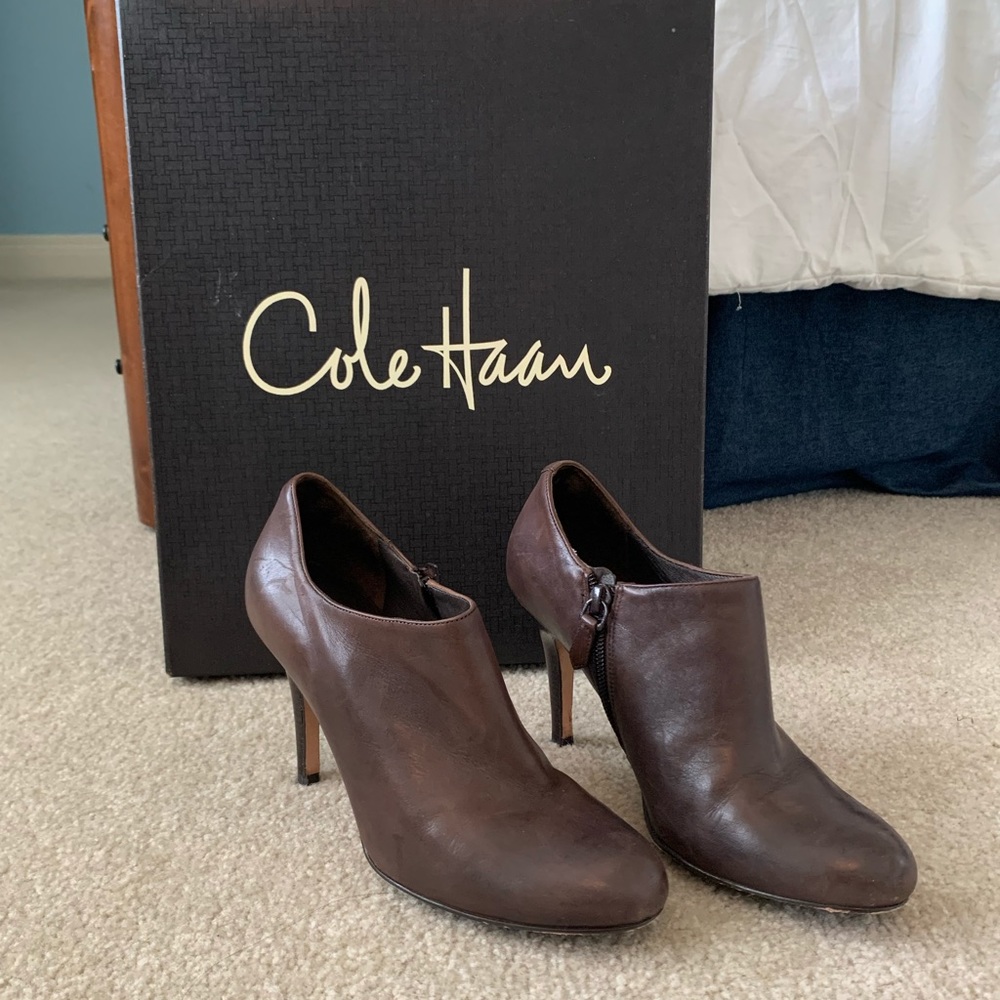 Cole Haan genuine brown leather ankle booties, 7.5